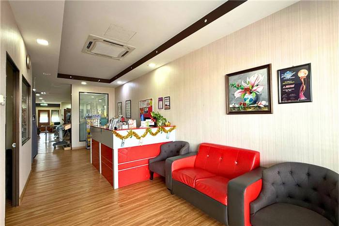 Ruang menunggu yang selesa di klinik